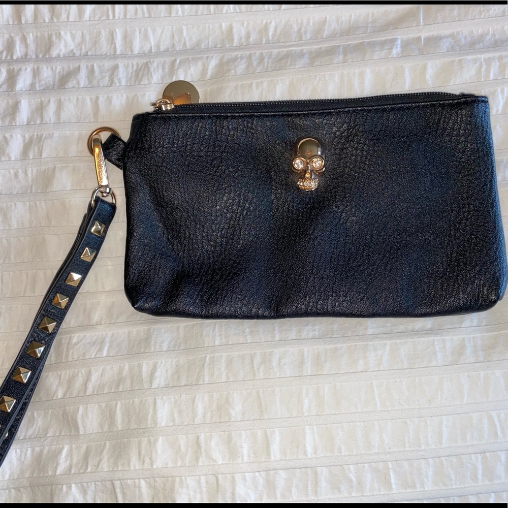 Skull studded hand wallet bag